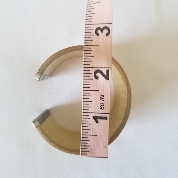 Cuff Bracelet - Picture 5 of 5